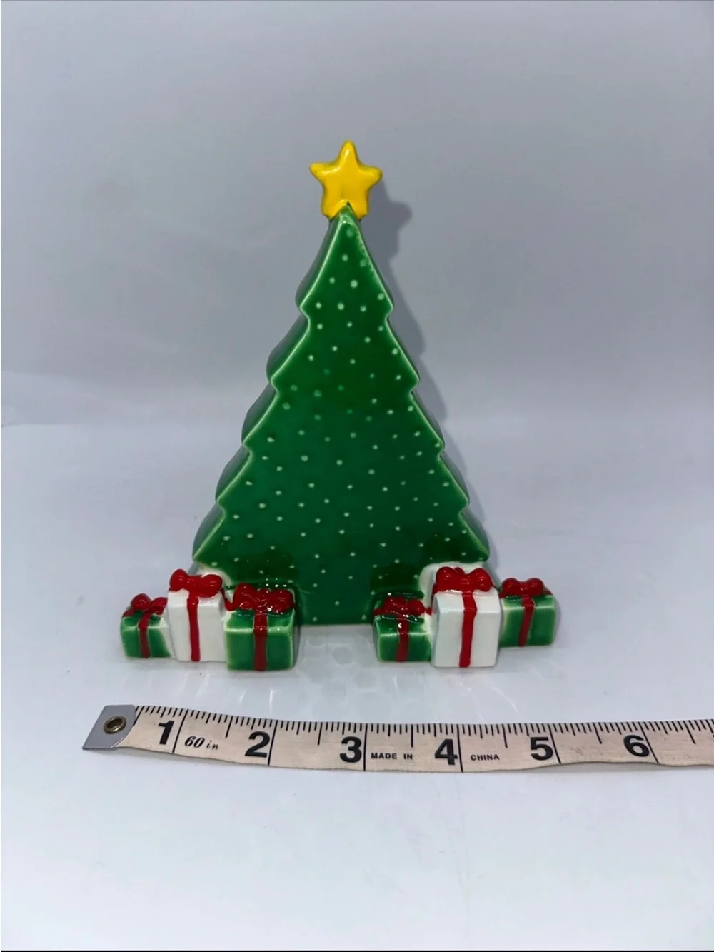 Department 56 Green Christmas Tree with Presents Decor Lynda Sylvester Design